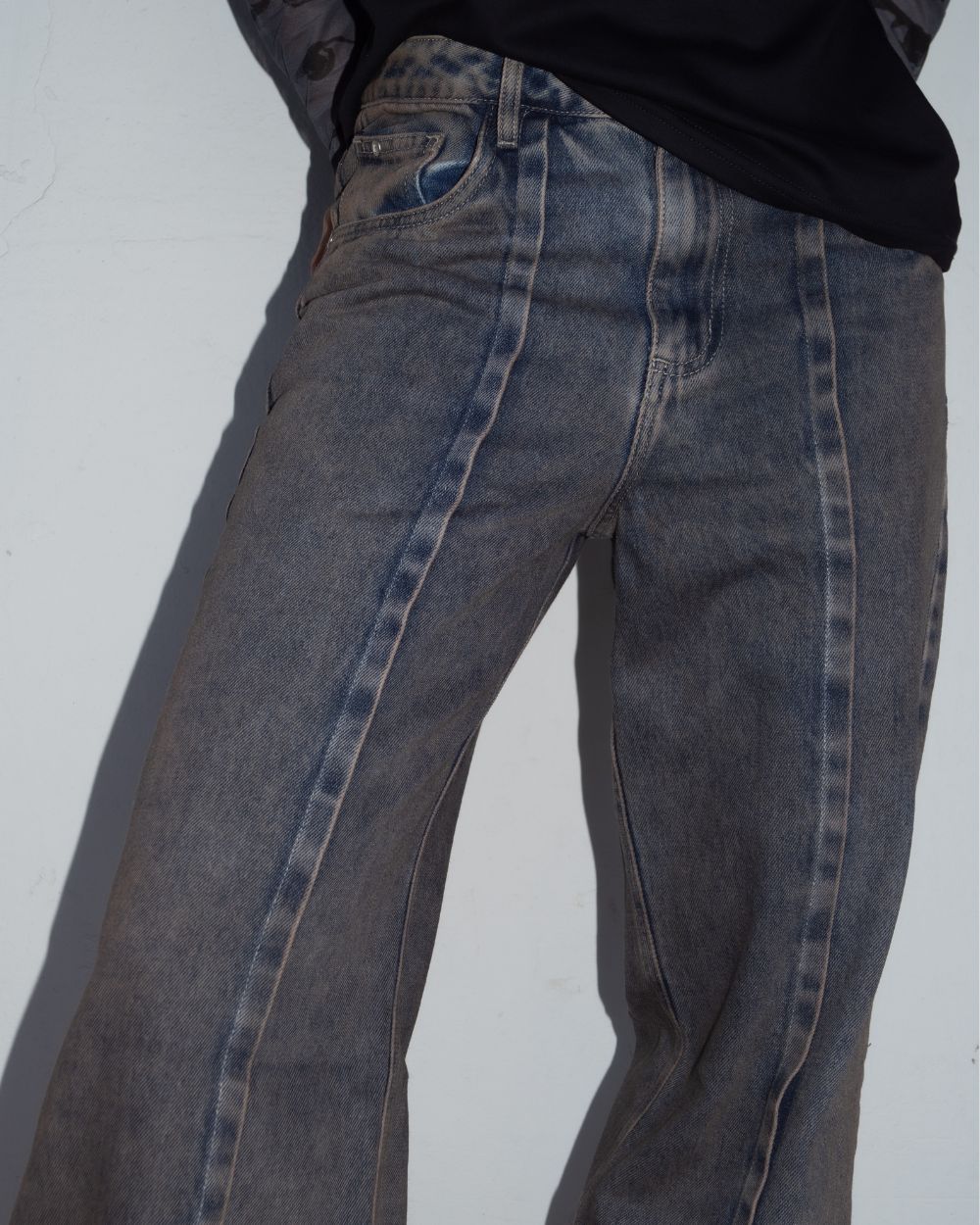 Flip jeans